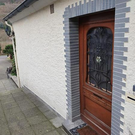 Mosel-Ina Villa บุลลาย ภายนอก รูปภาพ