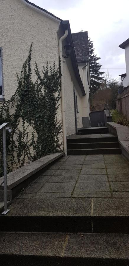 Mosel-Ina Villa บุลลาย ภายนอก รูปภาพ